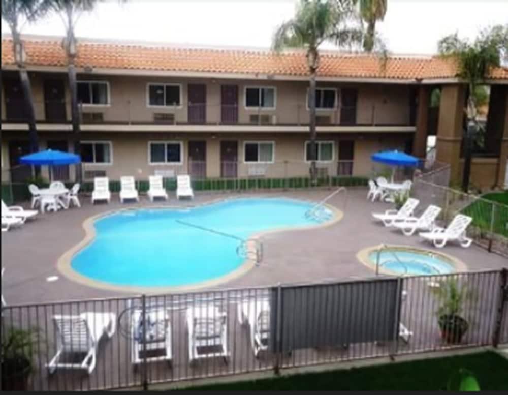 Travelodge by Wyndham Hemet CA Faciliteter billede
